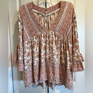 FREE PEOPLE-🌸Pink & Gold Floral Boho Blouse w Lace Trim, Bell Sleeve & POCKETS